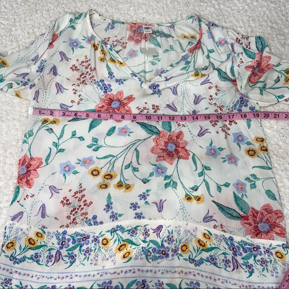 ๐ธโจ Old Navy Floral Boho Blouse โ Light & Effortless Beauty โจ๐ธ - Picture 7 of 9